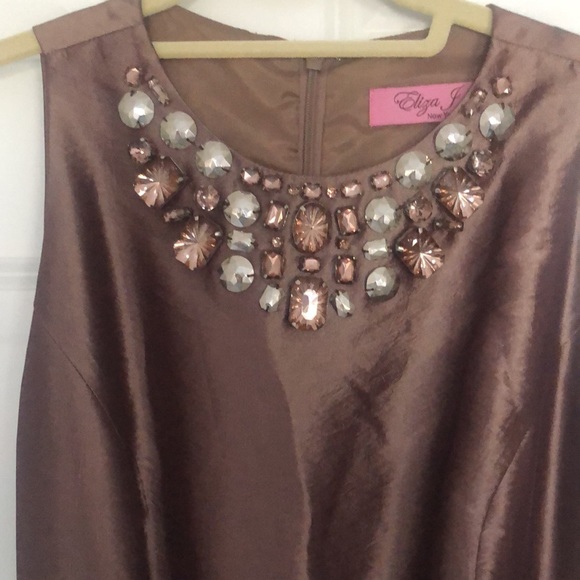 Eliza J Taffeta Dress - Picture 2 of 3